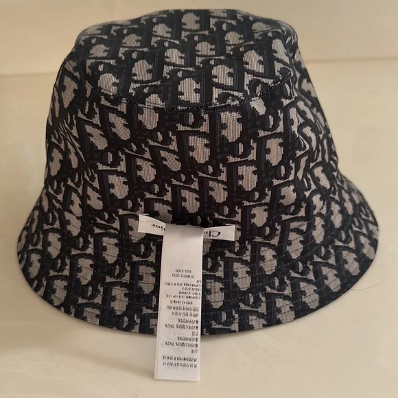 Reversible Dior bucket hat